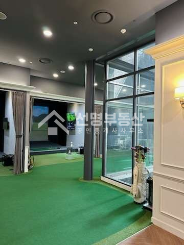 서울 성동구 성수동1가 층고 3~6m, 중정 통창 지하 상가, 무권리 월세 매물번호 12337 사진 1