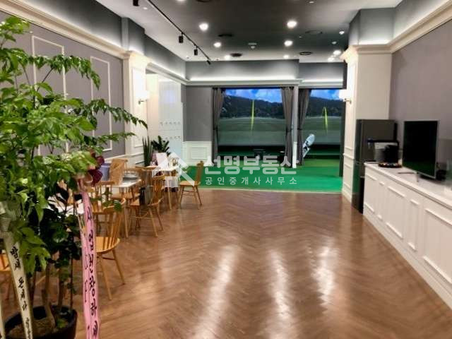 서울 성동구 성수동1가 층고 3~6m, 중정 통창 지하 상가, 무권리 월세 매물번호 12337 사진 3
