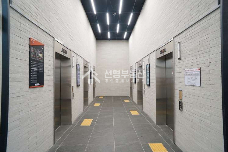 서울 성동구 성수동1가 가성비 좋은 소형 사무실, 준신축 월세 매물번호 10900 사진 3