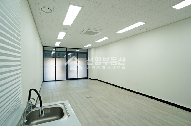 서울 성동구 성수동1가 단기 임대, 빠른입주 월세 매물번호 11447 사진 3