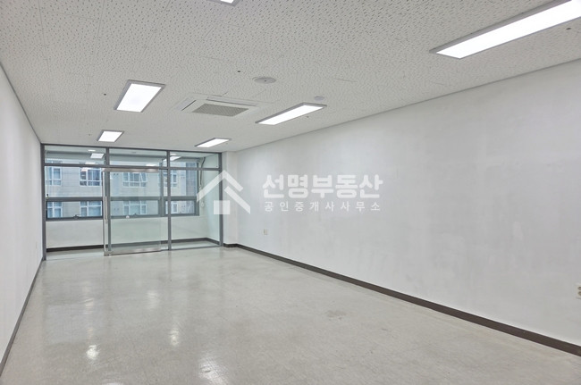 서울 성동구 성수동1가 동진IT I 소형사무실 l 즉시입주 월세 매물번호 10119 사진 2