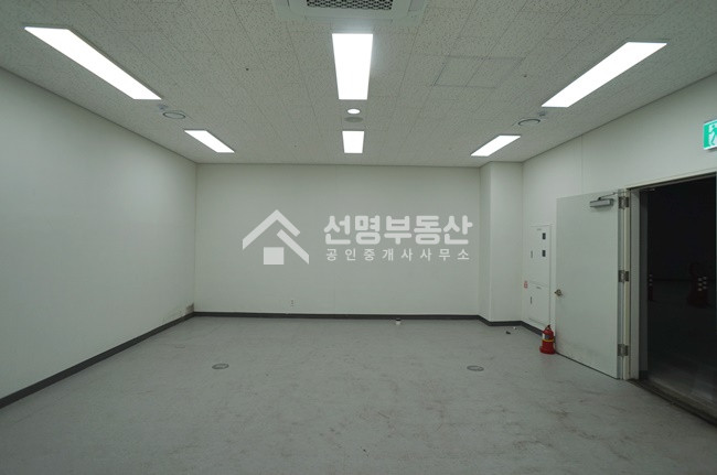 서울 성동구 성수동2가 생각공장 지하 창고형 사무실 임대 월세 매물번호 10262 사진 10