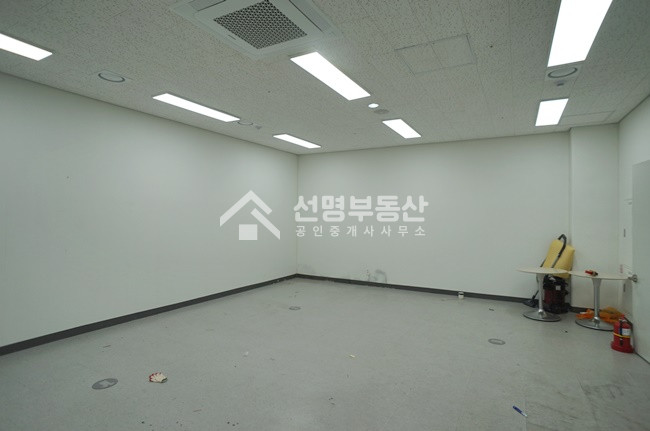 서울 성동구 성수동2가 생각공장 지하 창고형 사무실 임대 월세 매물번호 10261 사진 6